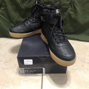 Nike SF AF1 mid